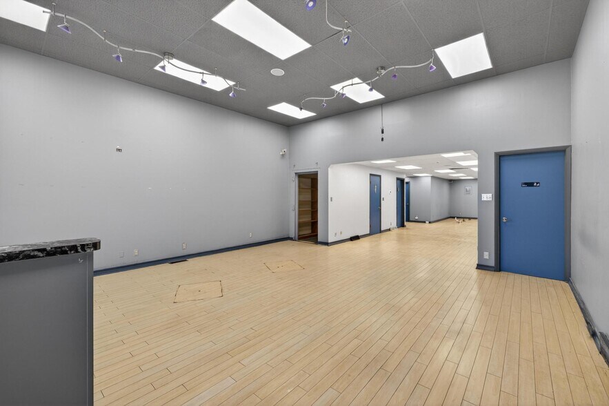 More Photos Of 21 Main St, Hamburg Storefront Retail Office For Sale