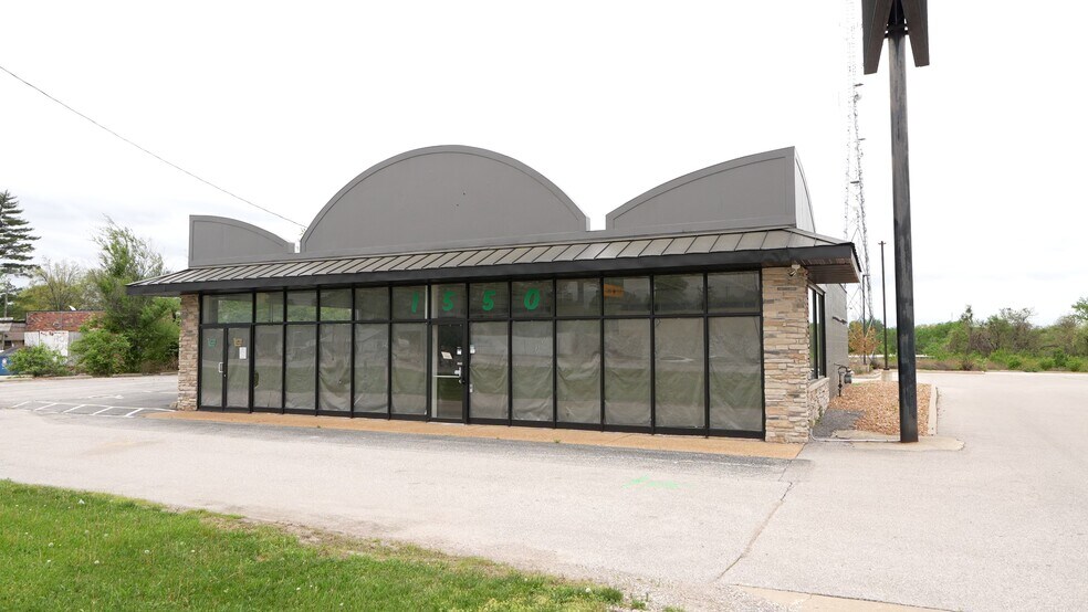 Primary Photo Of 1560 Veterans Memorial Pkwy, Saint Charles Unknown For Lease