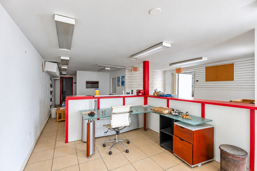 More Photos Of 1921-1959 NE 153rd St, North Miami Beach Warehouse For Sale
