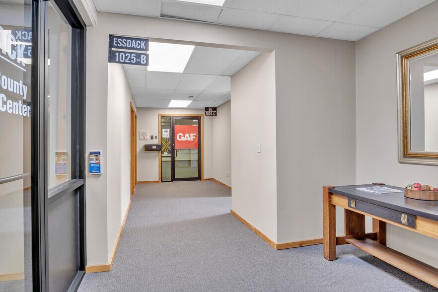 More Photos Of 1023-1039 Washington Rd, Newton Storefront Retail Office For Sale