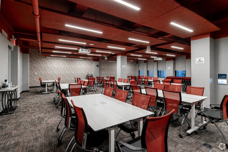 More Photos Of 159 W 25th St, New York Coworking Space