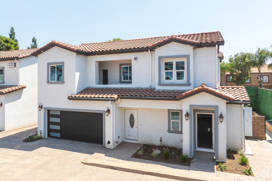 More Photos Of 15909 Merrill Ave, Fontana Apartments For Sale