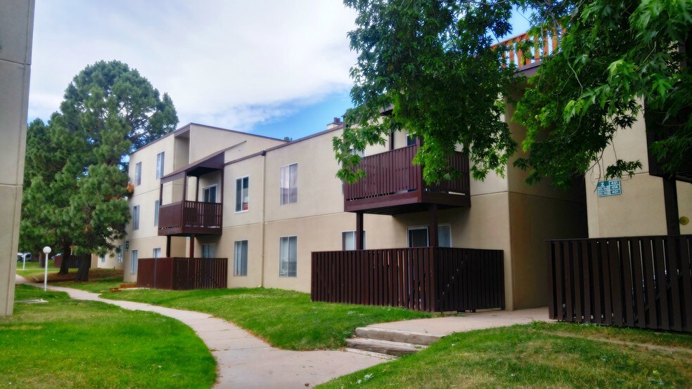 9700 E Iliff Ave, Denver, CO 80231 Apartments For Sale