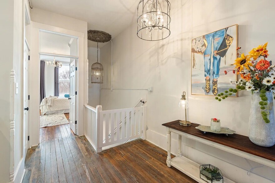 More Photos Of 506 Flynn St, Alva Storefront Retail Residential For Sale