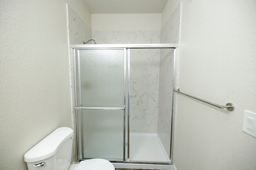 More Photos Of 720 N 2nd St, Patterson Specialty For Sale