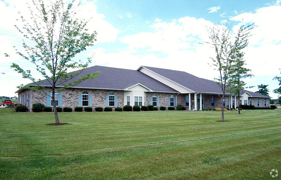 Primary Photo Of 1035 Eastgate Dr, O'Fallon Medical For Lease