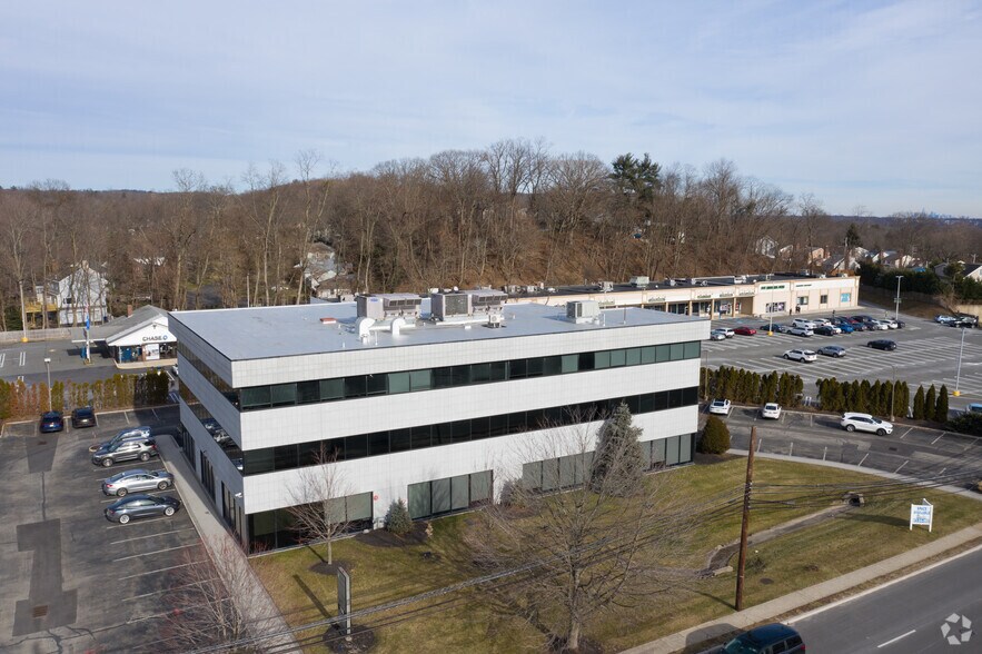 More Photos Of 788 Morris Tpke, Short Hills Office For Lease