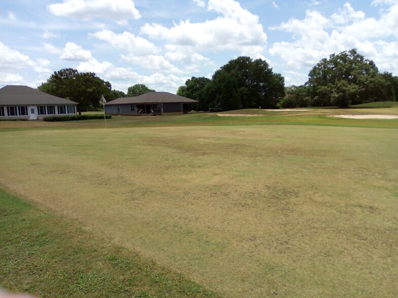 More Photos Of 160 Canterbury Dr, Eufaula Multifamily For Sale