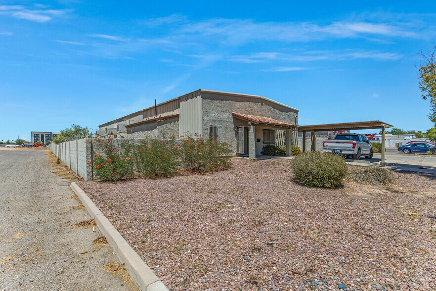 More Photos Of 400 E Frye Rd, Chandler Warehouse For Sale