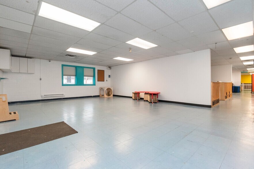 More Photos Of 211 Wise Ave, Dundalk Schools For Sale