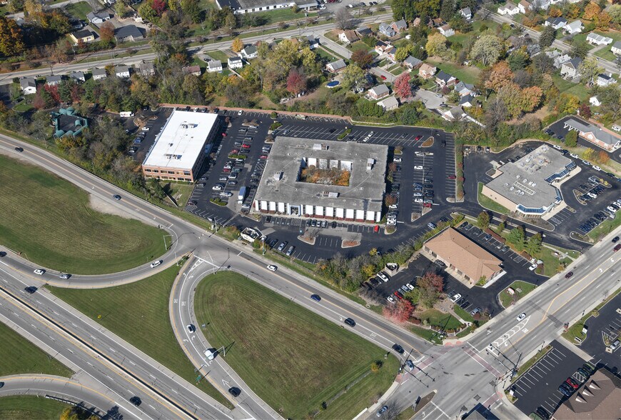 More Photos Of 9395 Kenwood Rd, Blue Ash Medical For Lease