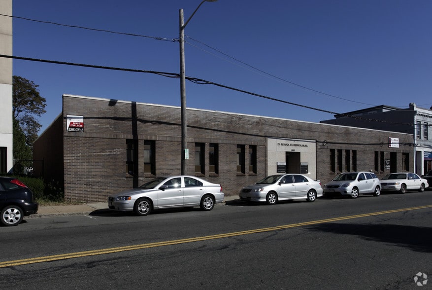 More Photos Of 15-21 School St, Quincy Medical For Sale