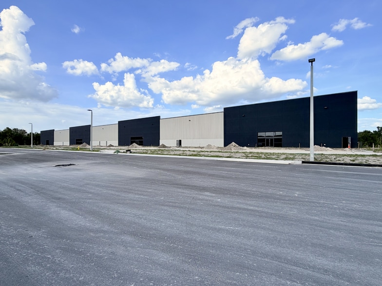 More Photos Of 4320 County Line Rd, Lakeland Unknown For Lease