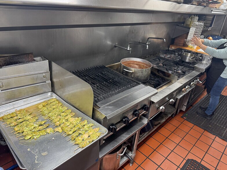 More Photos Of 7233 Healdsburg Ave, Sebastopol Restaurant For Lease