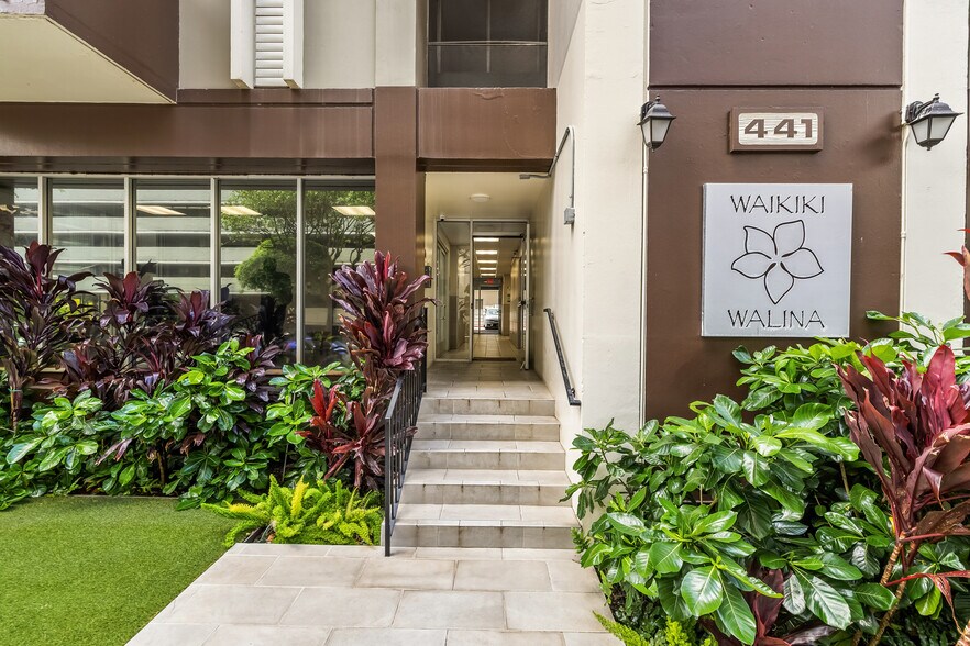 More Photos Of 441 Walina St, Honolulu Apartments For Sale