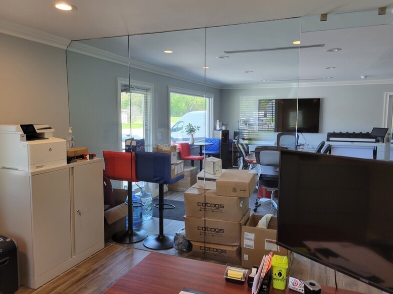 More Photos Of 4 Orrs Mills Rd, Salisbury Mills General Retail For Sale