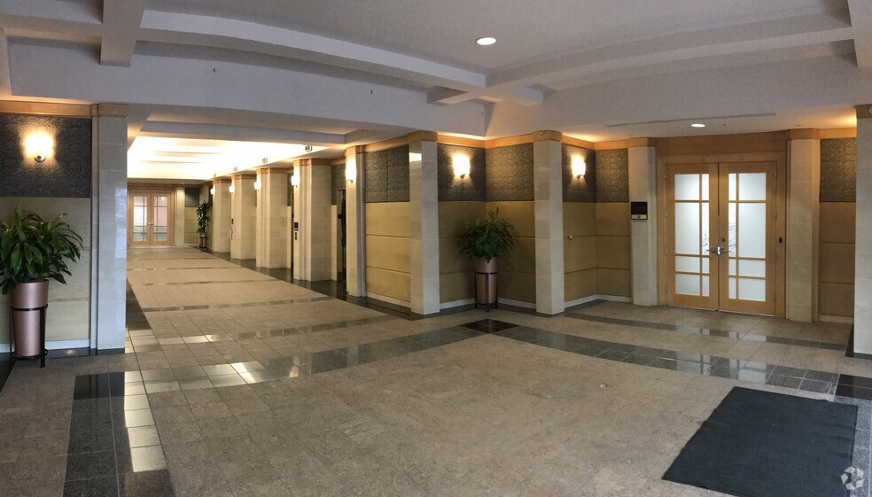 More Photos Of 8800 Lyra Dr, Columbus Office For Sale