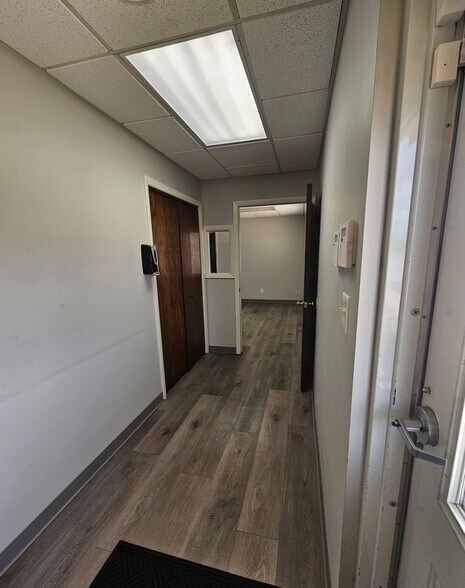 More Photos Of 950-980 Wabash Ave, Chesterton Industrial For Sale