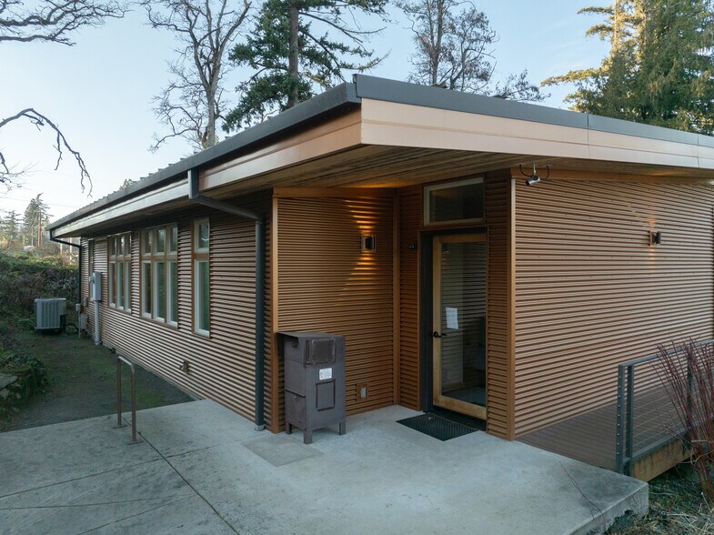 More Photos Of 3239 Cascade Ave, Hood River Office Residential For Lease