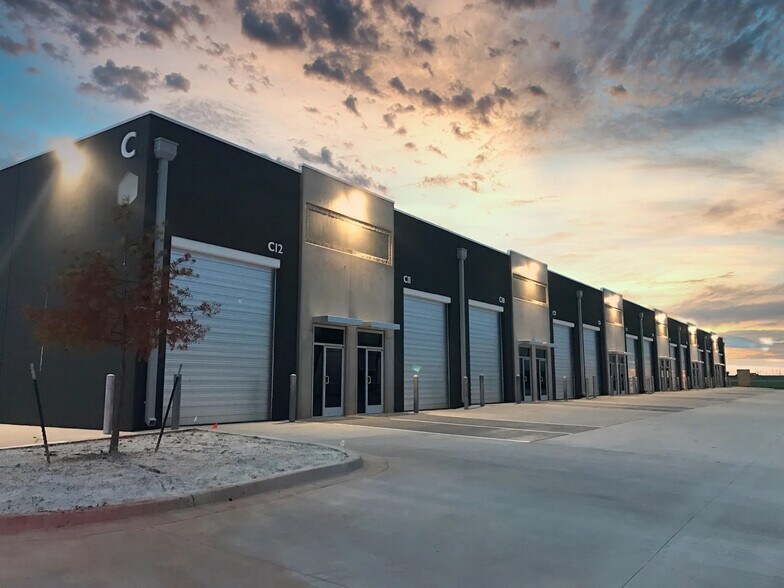 Primary Photo Of SR-52, San Antonio Flex For Lease