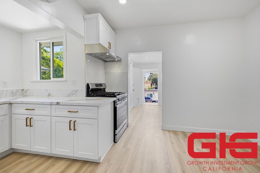 More Photos Of 405 N Euclid Ave, Pasadena Apartments For Sale