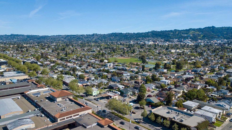 More Photos Of 2959 San Pablo Ave, Berkeley Auto Repair For Sale