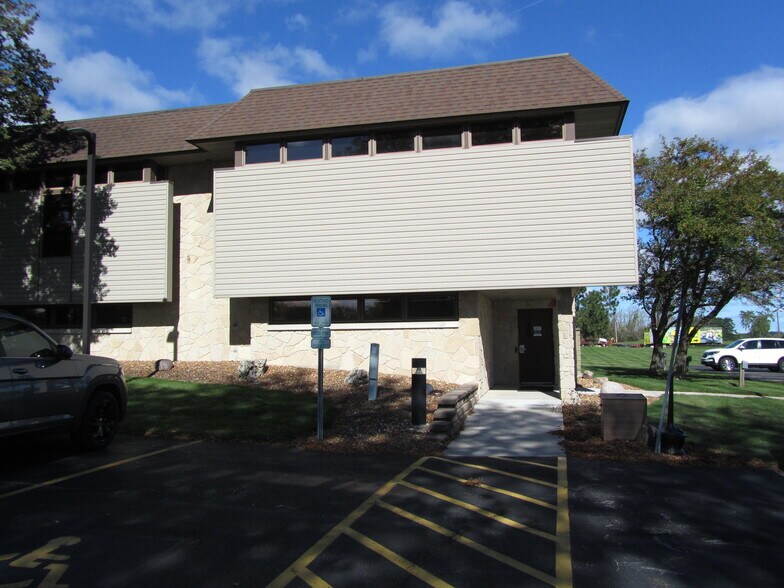 More Photos Of N5776 County Road D, Fond Du Lac Medical For Sale