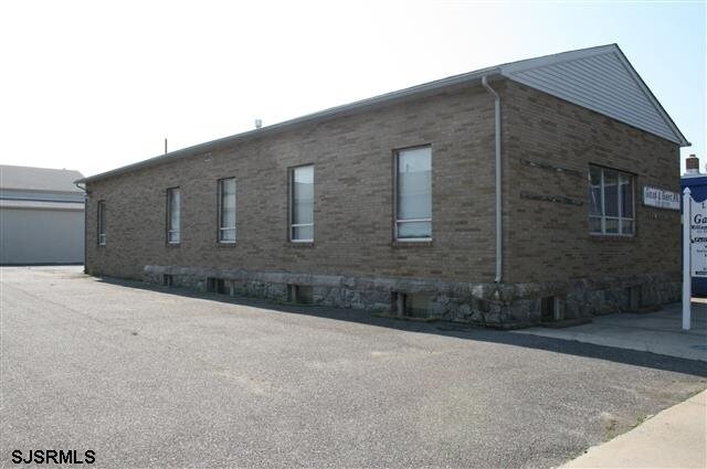 More Photos Of 411 N High St, Millville Medical For Sale