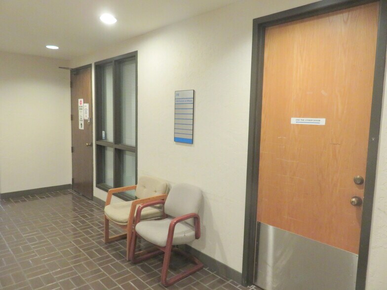 More Photos Of 375 Municipal Dr, Richardson Medical For Sale