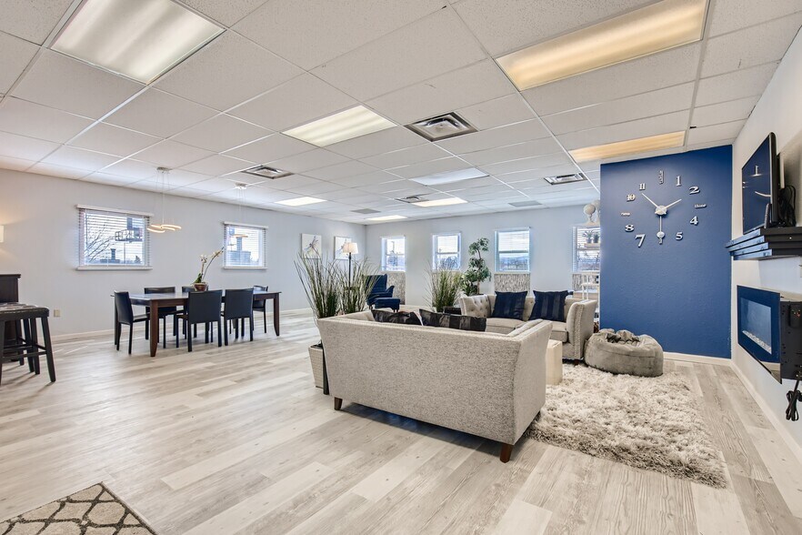 More Photos Of 2380 S Broadway, Denver Storefront Retail Office For Sale