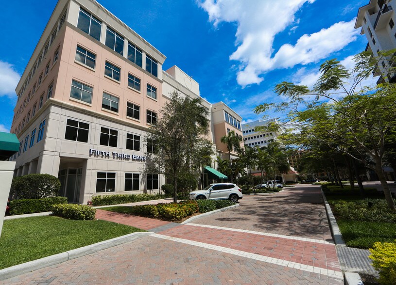More Photos Of 120 E Palmetto Park Rd, Boca Raton Office For Lease