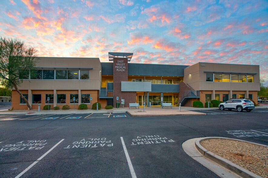 More Photos Of 1220 S Higley Rd, Mesa Medical For Lease