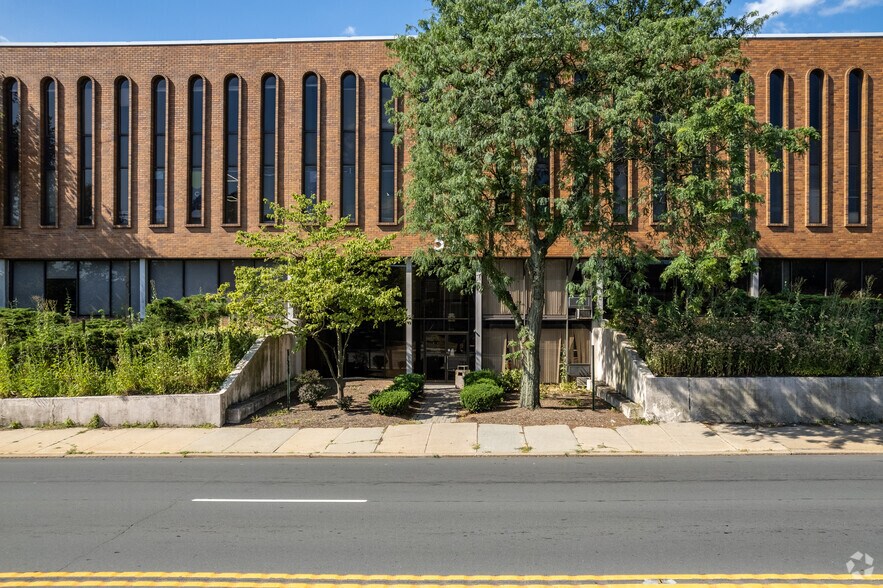 More Photos Of 55 Morris Ave, Springfield Office For Lease