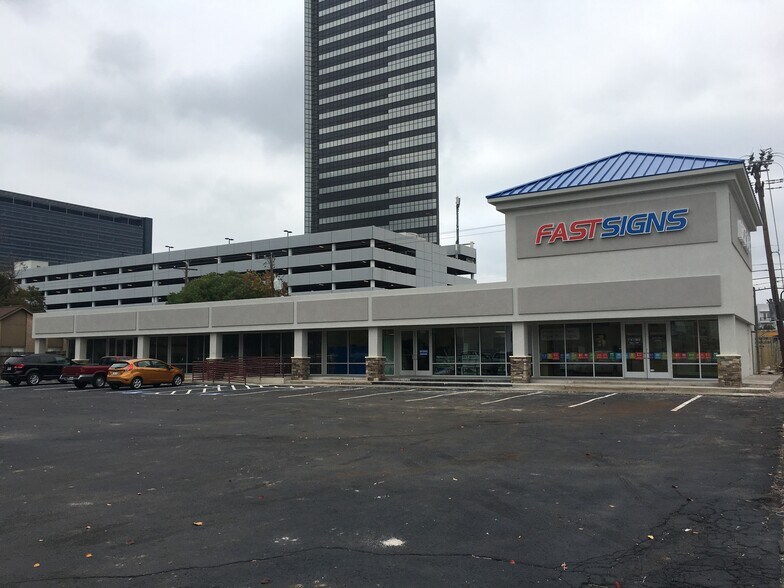 Primary Photo Of 2535 Blue Willow Dr, Houston Storefront Retail Office For Lease