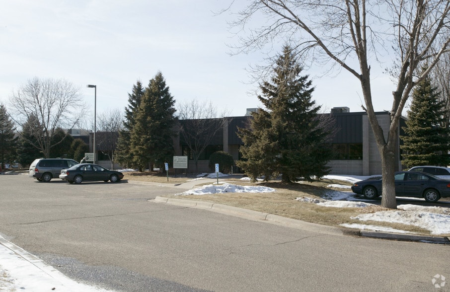 More Photos Of 1545 Livingston Ave, Saint Paul Medical For Sale