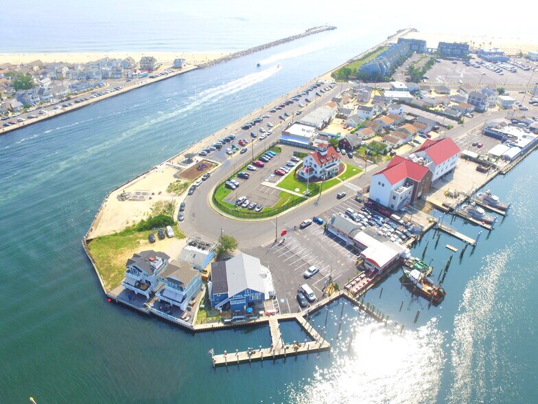 More Photos Of 57 Inlet Dr, Point Pleasant Beach Marina For Sale