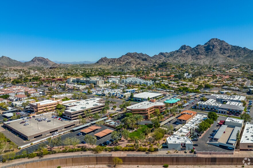 More Photos Of 7250 N 16th St, Phoenix Office For Sale