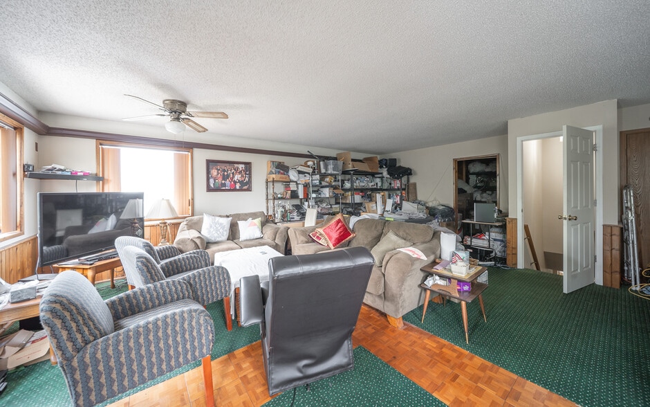 More Photos Of 812 S Bishop Ave, Rolla Hotel For Sale