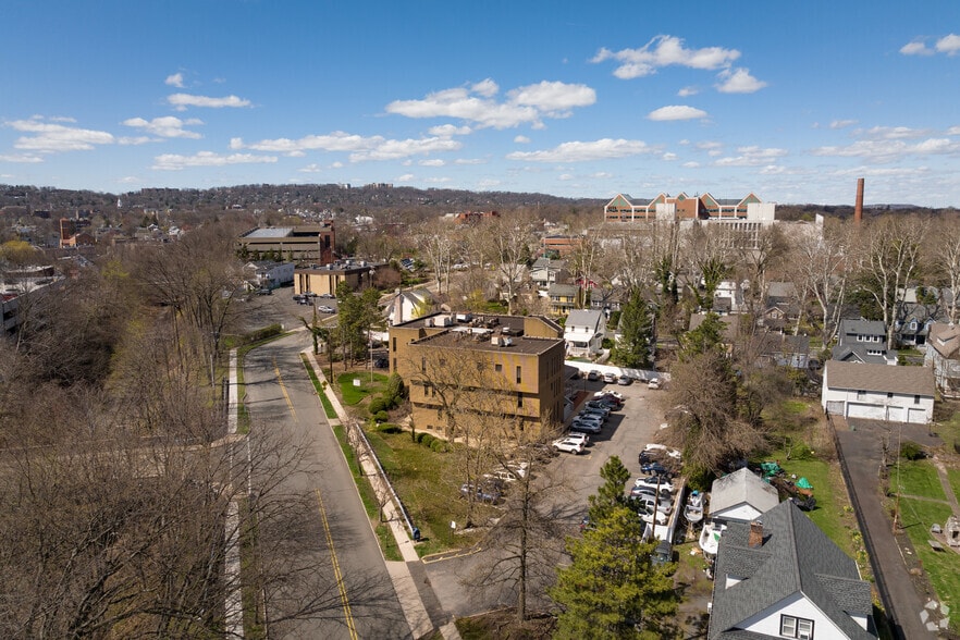 More Photos Of 123 Highland Ave, Glen Ridge Medical For Sale