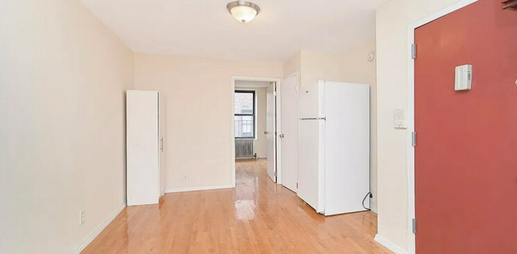More Photos Of 691 Tenth Ave, New York Apartments For Sale