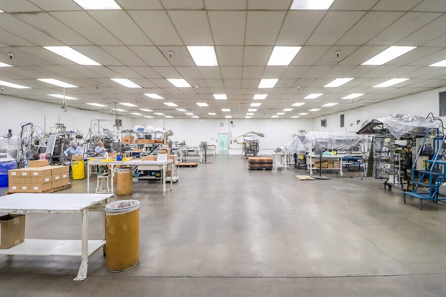 More Photos Of 3030 Fletcher Dr, Los Angeles Manufacturing For Sale