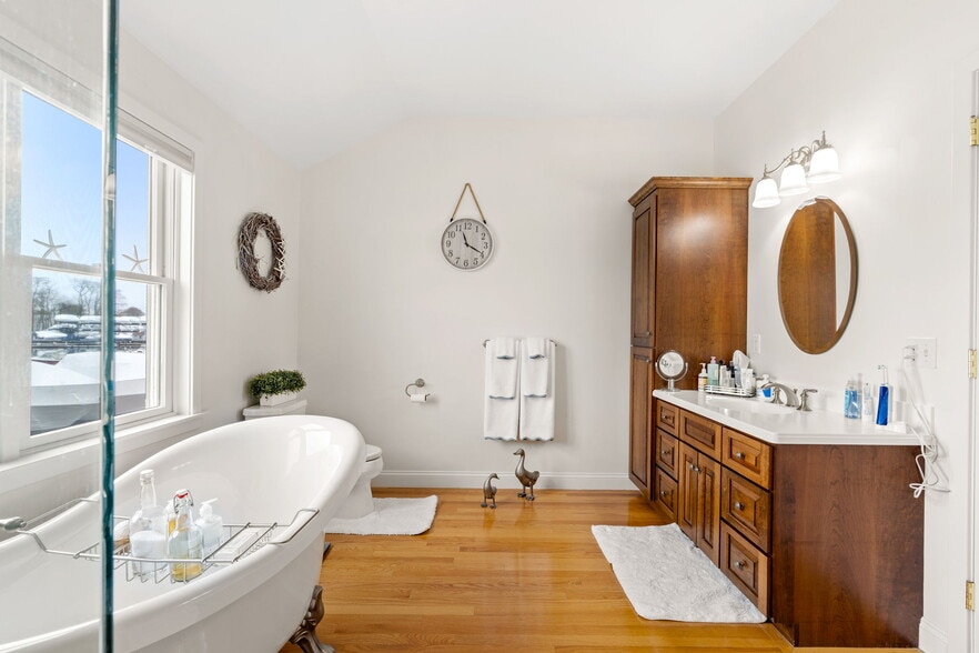 More Photos Of 112 Liberty St, Danvers Marina For Sale