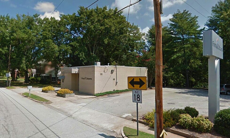 Primary Photo Of 408 Pacolet St, Jonesville Office For Sale