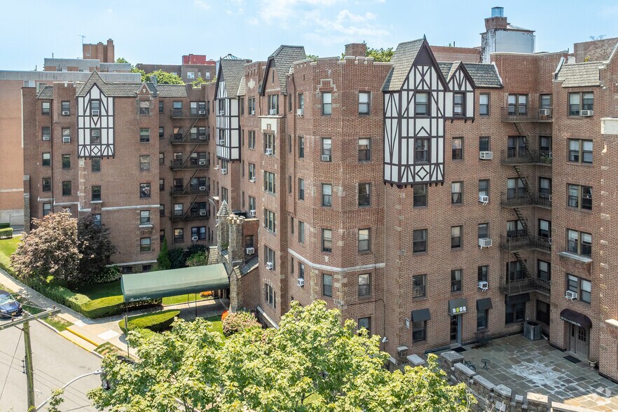 More Photos Of 10 Nosband Ave, White Plains Apartments For Sale