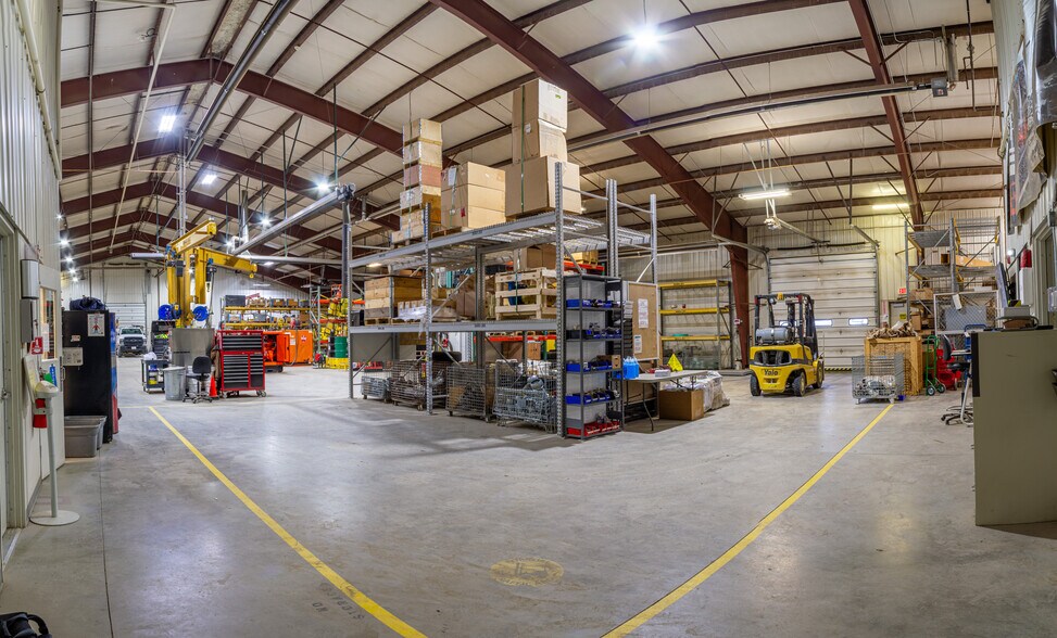 More Photos Of 3860 Helberg Dr, Helena Service For Lease