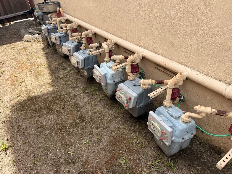 More Photos Of 11817 Culver Blvd, Los Angeles Apartments For Sale