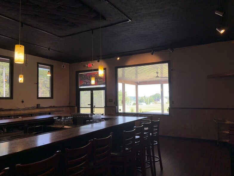 More Photos Of 12318 State Highway 18, Conneaut Lake Freestanding For Lease