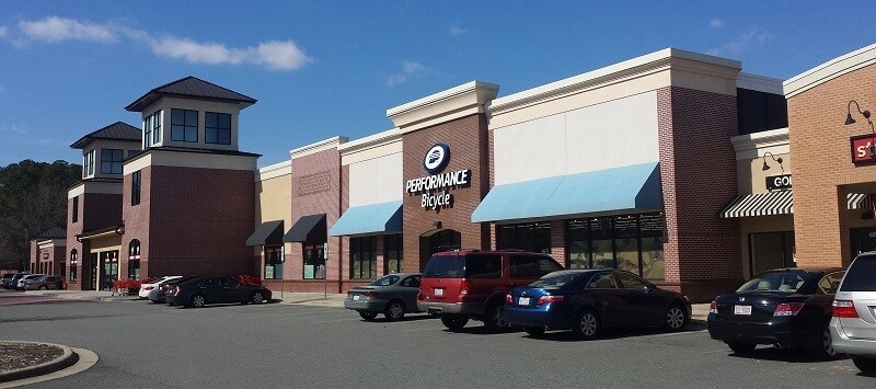 More Photos Of 657 Cary Towne Blvd, Cary Storefront For Lease