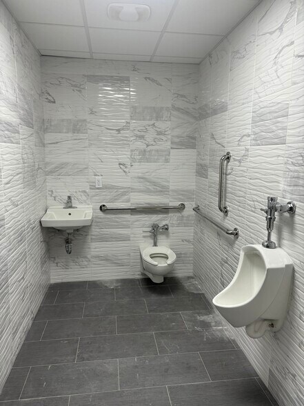 More Photos Of 2631 3rd St, Astoria Apartments For Lease