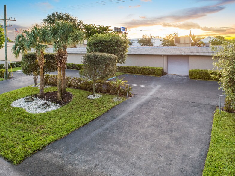 More Photos Of 800 SW 15th Ave, Delray Beach Warehouse For Sale